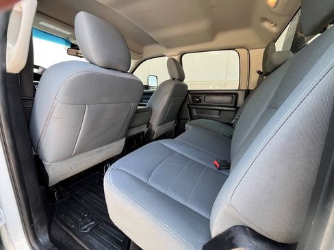 Used 2016 RAM 3500 Tradesman w/ Chrome Appearance Group AWD/4WD image 10