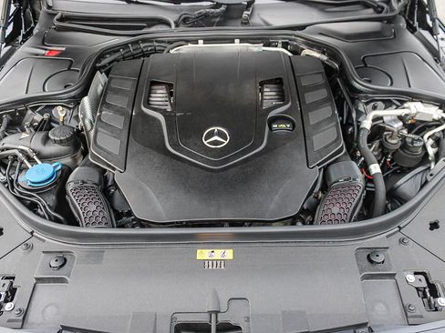 Used 2019 Mercedes-Benz S 560 Cabriolet image 33