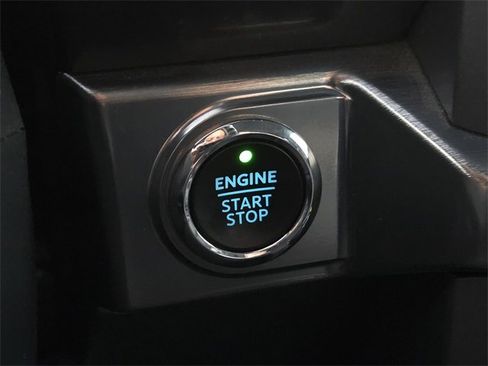 Used 2022 Ford F150 Lariat image 14