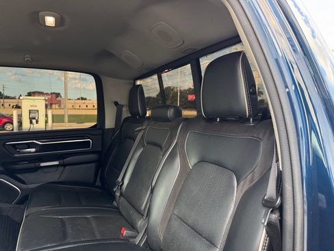 Used 2022 RAM 1500 Laramie AWD/4WD image 12