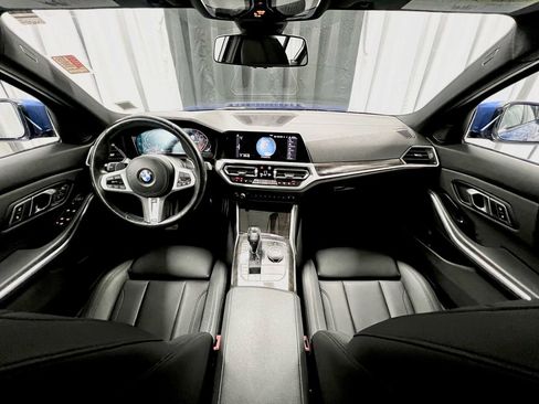 Used 2019 BMW 330i xDrive Sedan w/ M Sport Package image 17