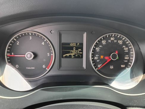 Used 2014 Volkswagen Jetta TDI FWD image 11
