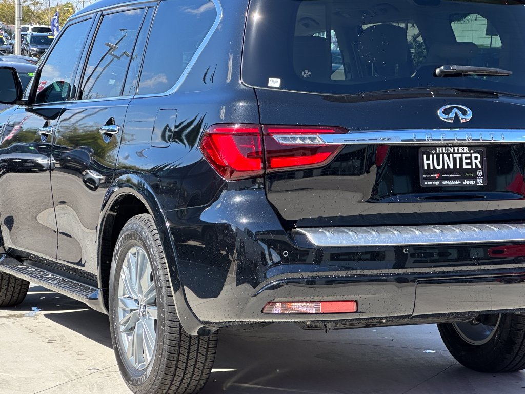 Used 2023 INFINITI QX80 Luxe w/ Cargo Package RWD image 5