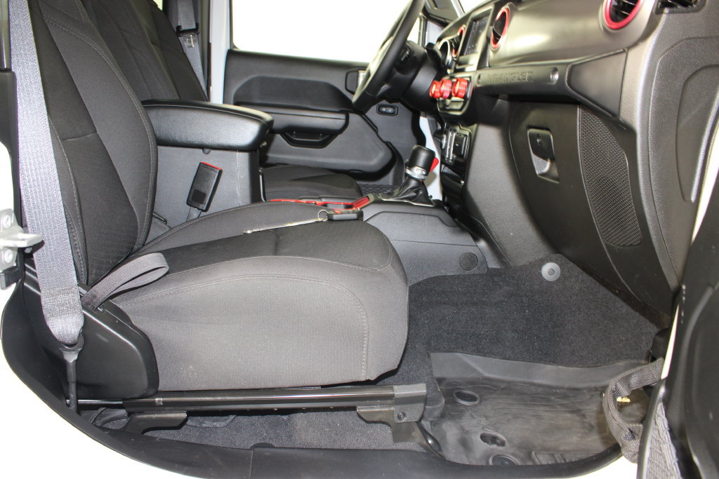 Used 2023 Jeep Wrangler Sport AWD/4WD image 16