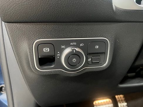 Used 2023 Mercedes-Benz GLB 35 AMG 4MATIC image 19