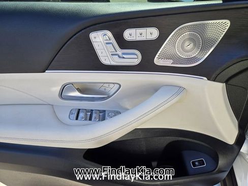 Used 2024 Mercedes-Benz GLS 450 4MATIC image 24