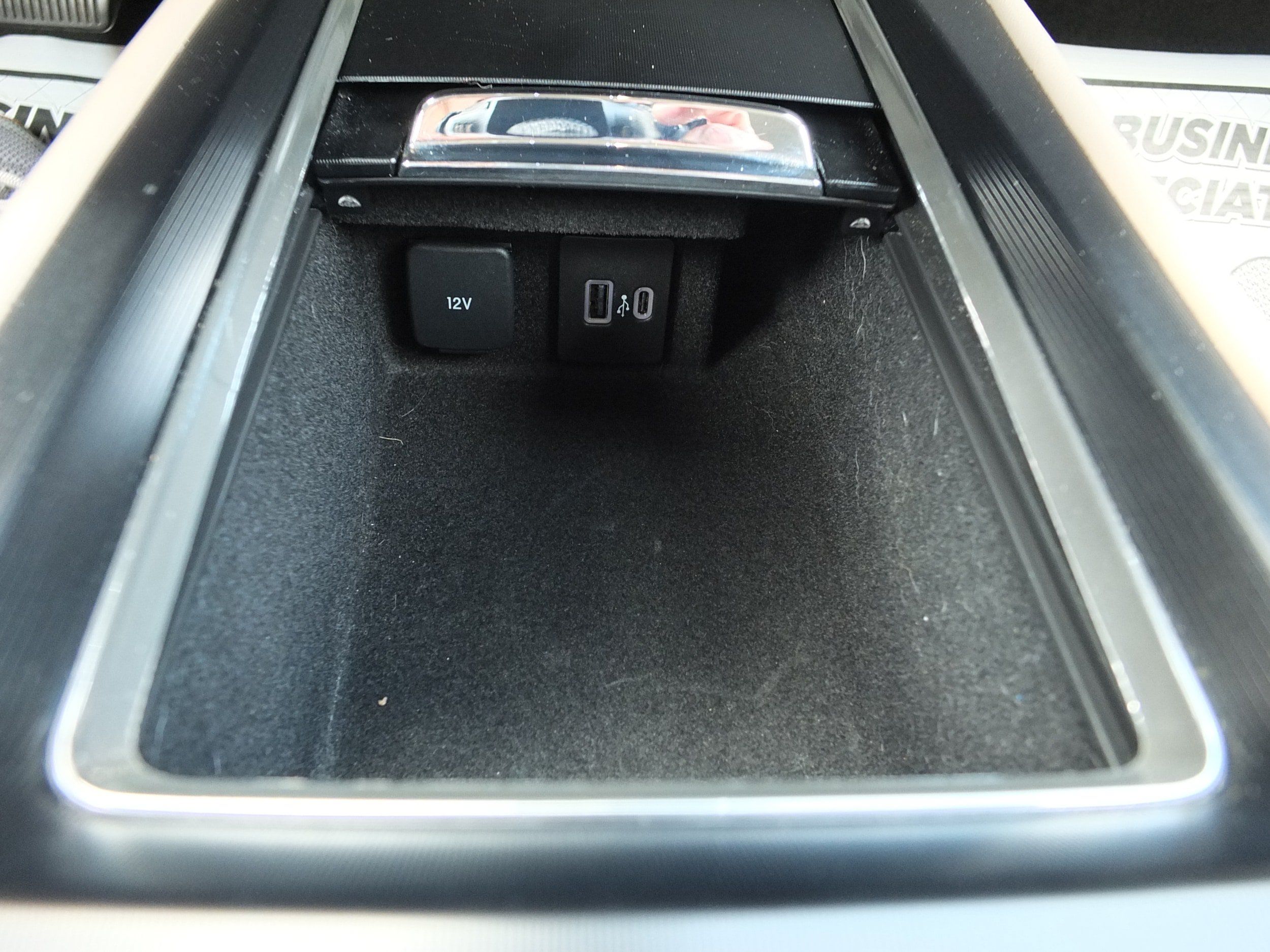Used 2023 Lincoln Corsair FWD image 26