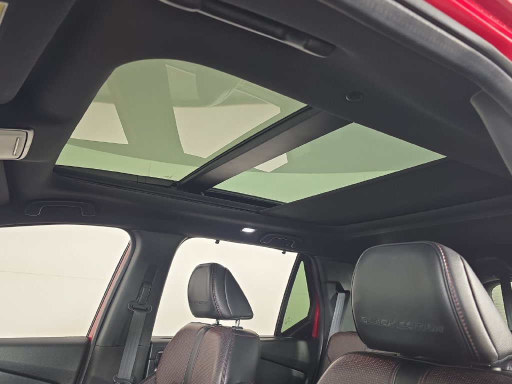 Used 2025 Honda Pilot Black Edition image 25