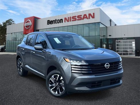 Certified 2025 Nissan Kicks SV image 3