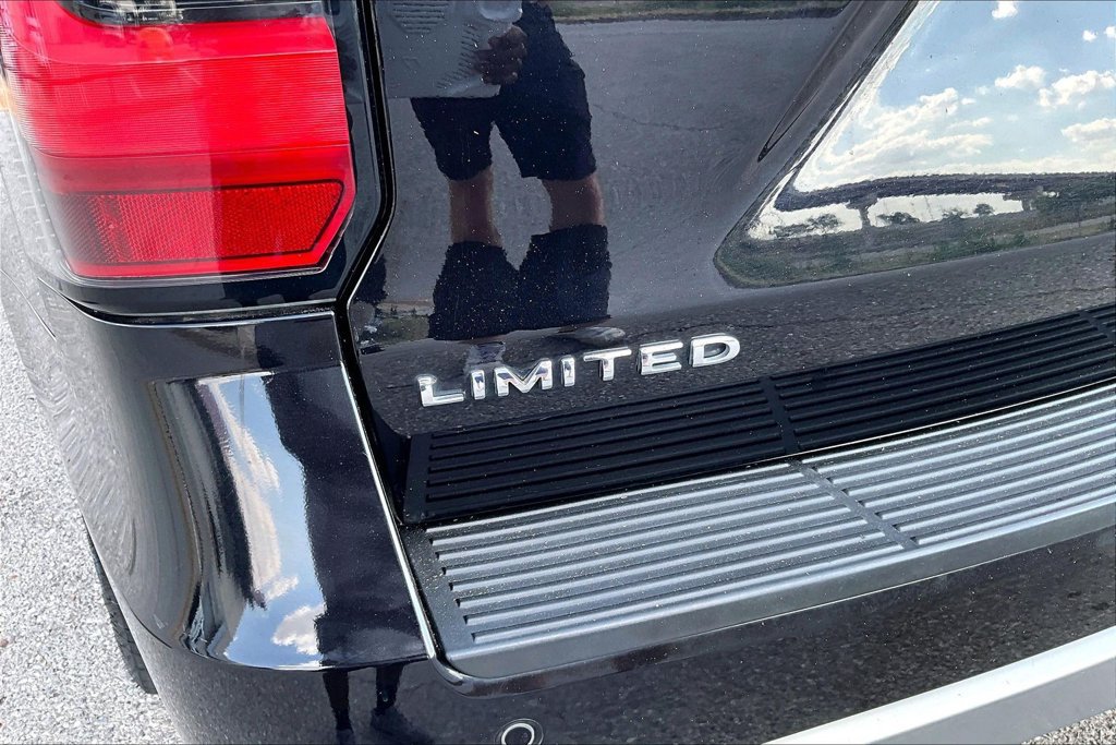 Used 2021 Ford Expedition Limited AWD/4WD image 30