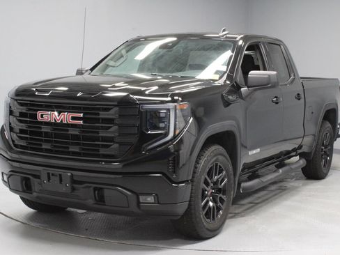 Used 2023 GMC Sierra 1500 Elevation AWD/4WD image 6