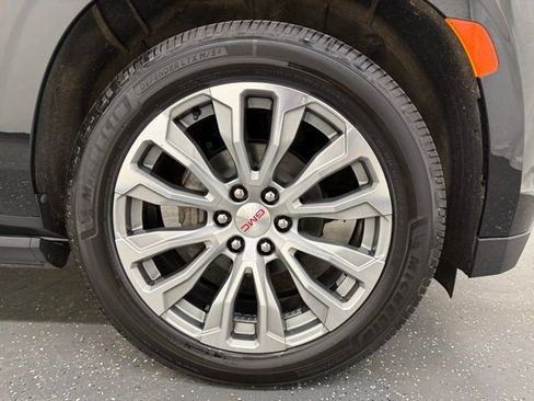 Used 2021 GMC Yukon Denali w/ Denali Ultimate Package AWD/4WD image 22