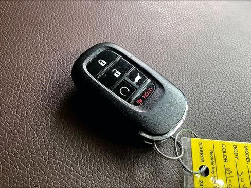 Used 2023 Honda Pilot Elite image 14