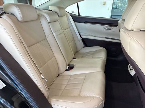 Used 2017 Lexus ES 350 w/ Luxury Package image 15