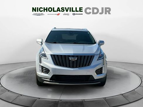 Used 2020 Cadillac XT5 Premium Luxury w/ LPO, Floor Liner Package FWD image 8
