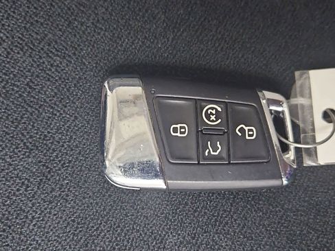 Used 2021 Volkswagen Atlas SEL Premium image 35