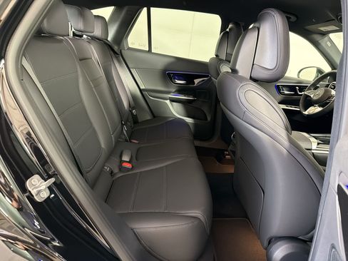 Used 2026 Mercedes-Benz GLC 300 4MATIC image 29
