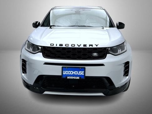 Used 2025 Land Rover Discovery Sport Dynamic SE image 2