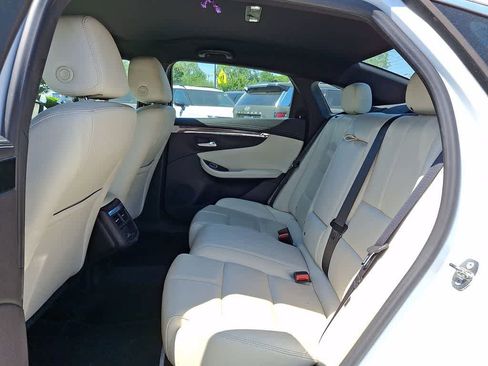 Used 2018 Chevrolet Impala LT w/ LT Leather Package image 10