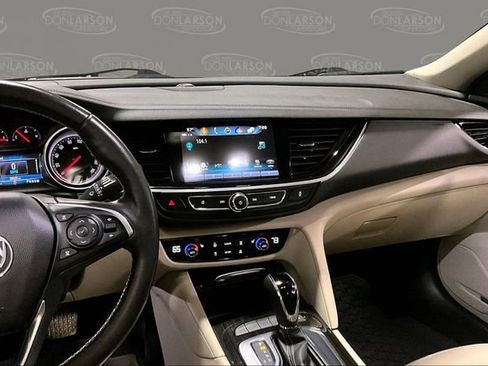 Used 2018 Buick Regal Essence w/ Driver Confidence Package #1 image 30