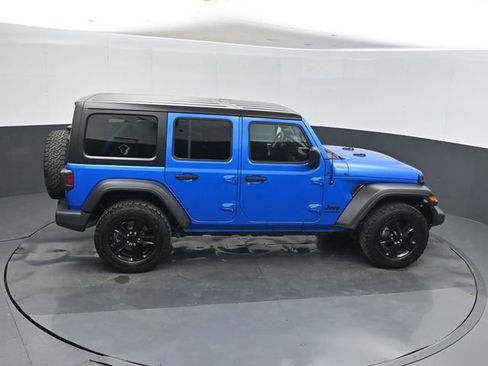 Used 2022 Jeep Wrangler Unlimited Sport AWD/4WD image 29
