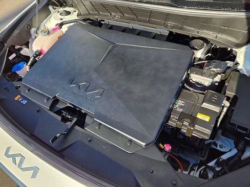 Used 2023 Kia Niro Wind w/ Wind Preserve Package FWD image 16