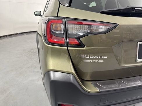 Used 2025 Subaru Outback Premium w/ Popular Package #1A AWD/4WD image 29