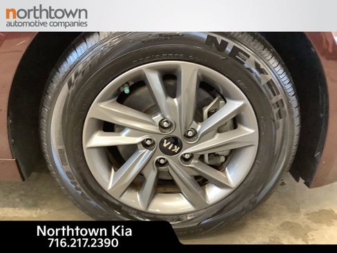 Used 2020 Kia Optima LX FWD image 22