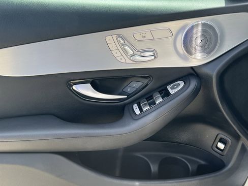 Used 2020 Mercedes-Benz GLC 300 4MATIC image 14