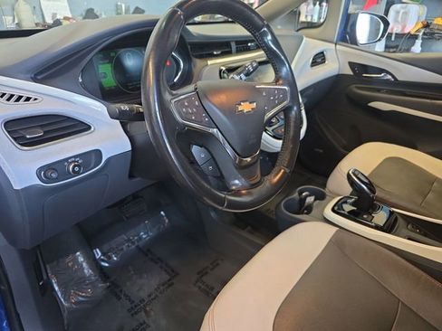 Used 2021 Chevrolet Bolt Premier w/ Infotainment Package image 10