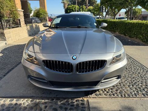 Used 2013 BMW Z4 sDrive28i w/ Sport Pkg image 2