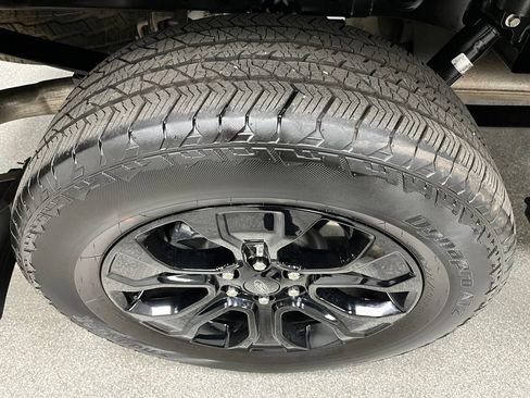 Used 2023 Ford F150 Lariat w/ Equipment Group 502A High AWD/4WD image 17