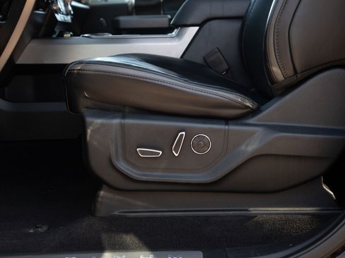 Used 2019 Ford F250 Platinum w/ Platinum Ultimate Package image 24