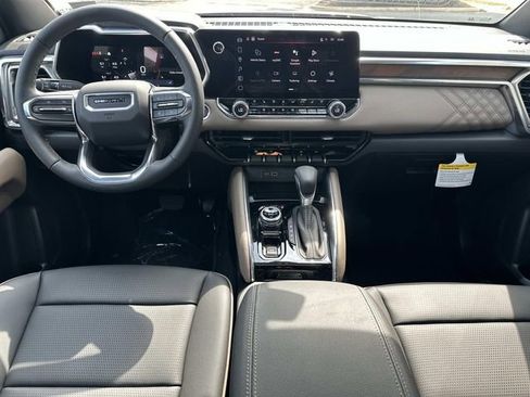New 2026 GMC Canyon Denali AWD/4WD image 14