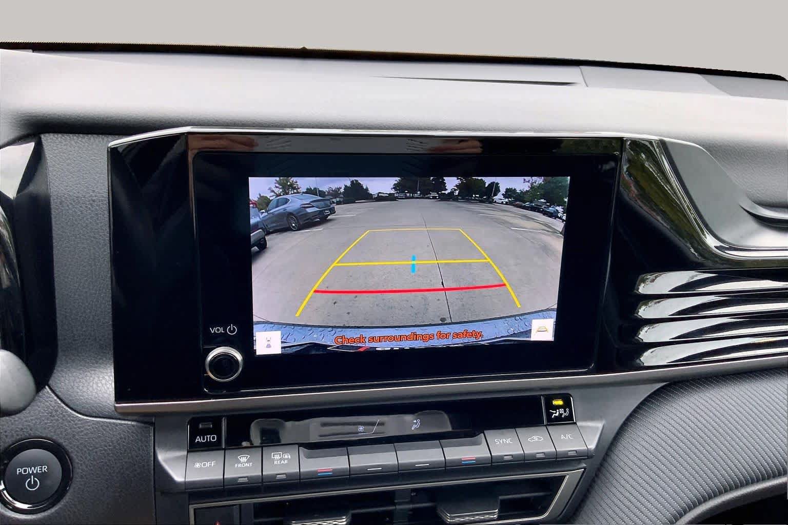 Used 2025 Toyota Camry SE FWD image 27