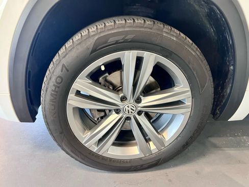 Used 2019 Volkswagen Atlas SEL R-Line image 29