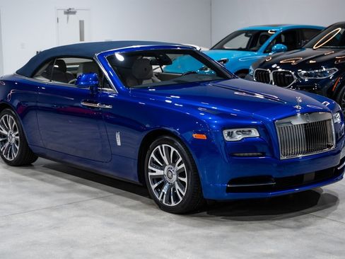 Used 2016 Rolls-Royce Dawn image 14