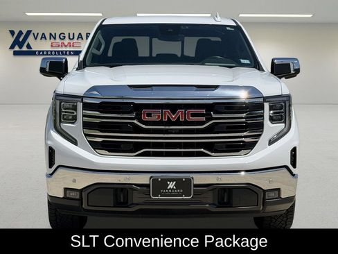 Used 2023 GMC Sierra 1500 SLT AWD/4WD image 3