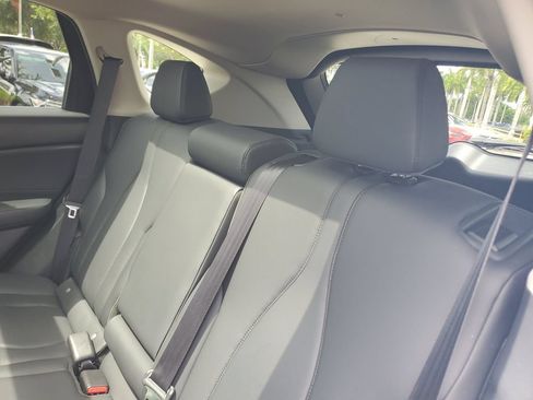 Used 2024 Acura RDX SH-AWD image 11