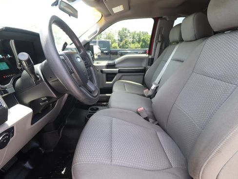Used 2020 Ford F150 XLT RWD image 2