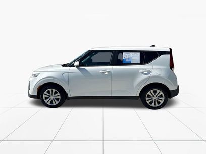 Used 2022 Kia Soul LX