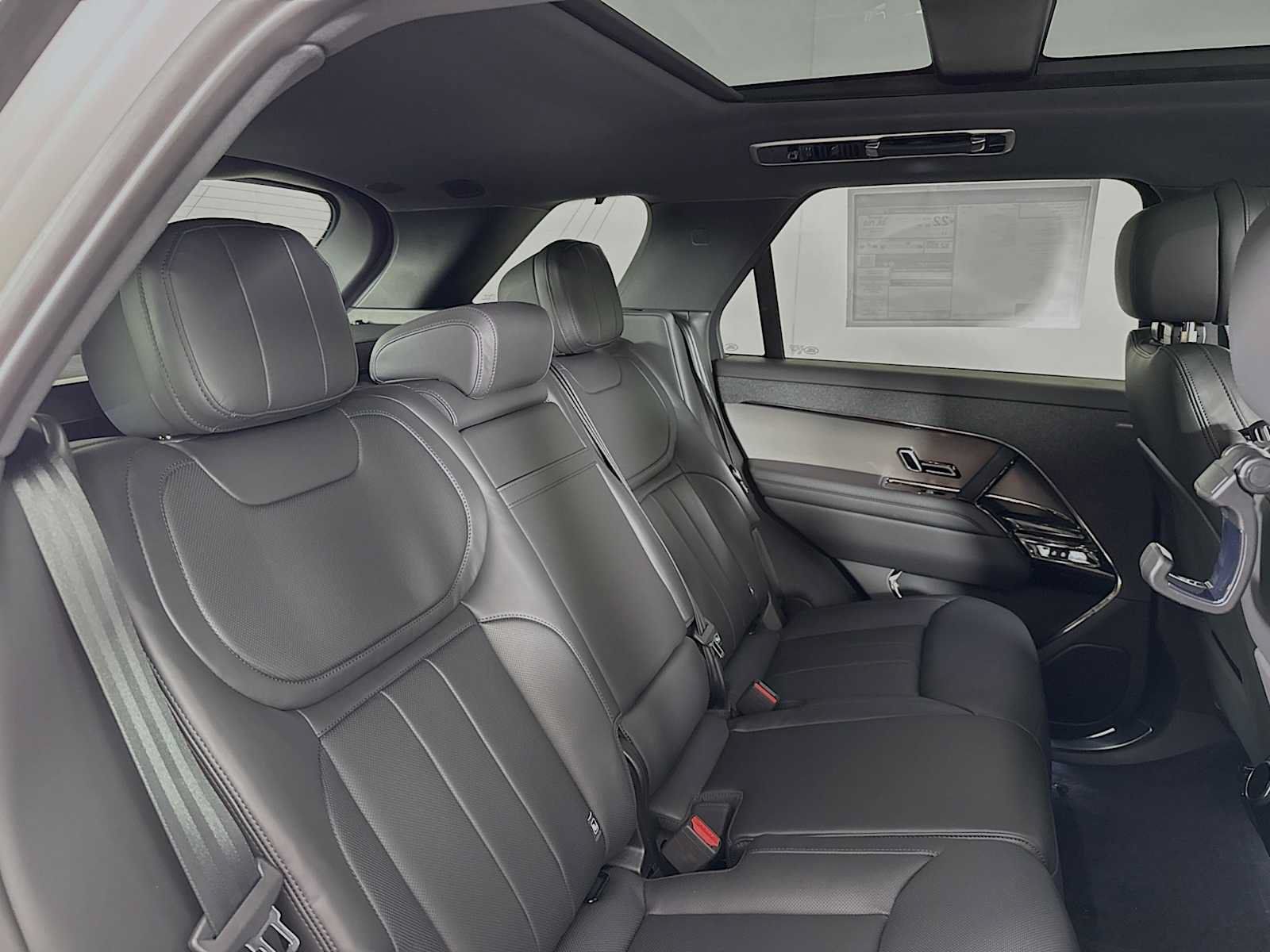 New 2026 Land Rover Range Rover Sport SE AWD/4WD image 27