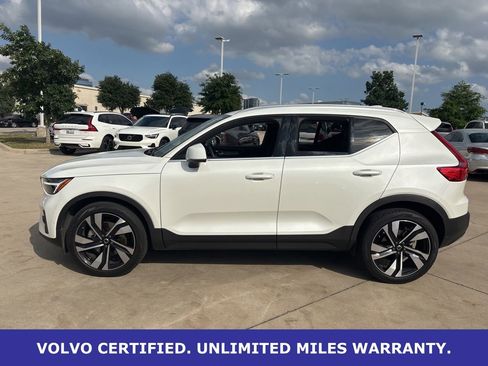 Certified 2023 Volvo XC40 B5 Ultimate w/ Protection Package Premier AWD/4WD image 8