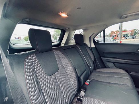 Used 2017 Chevrolet Equinox LT w/ Convenience Package image 32