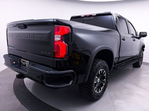 Used 2024 Chevrolet Silverado 1500 ZR2 w/ Technology Package image 19