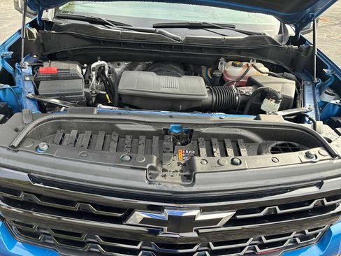 Used 2024 Chevrolet Silverado 1500 LT Trail Boss w/ LT Trail Boss Premium Package AWD/4WD image 28