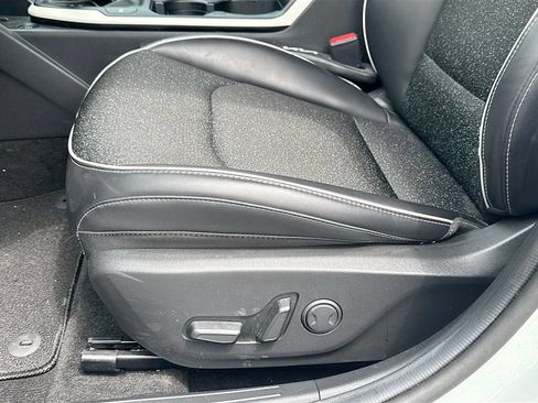 Certified 2025 Kia K4 GT-Line w/ GT-Line Sunroof Package FWD image 22