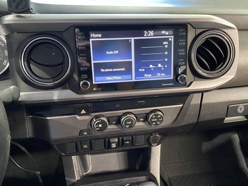 Used 2020 Toyota Tacoma SR5 image 14