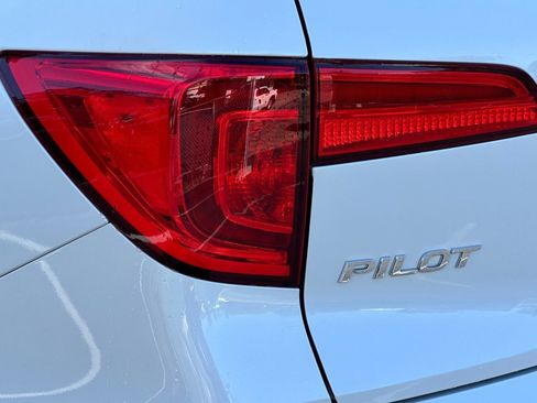 Used 2017 Honda Pilot EX-L image 12