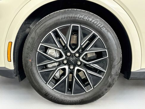 Used 2025 Ford Mustang Mach-E Premium AWD/4WD image 11